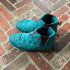 Teva ReEmber Mid Shoes